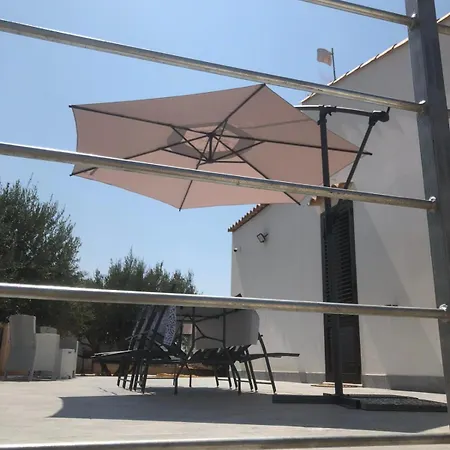 Casa Adragna *