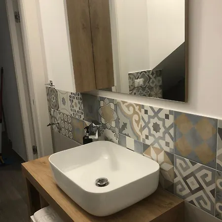 Casa Adragna * Кустоначи