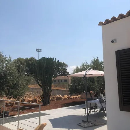 Casa Adragna Апартаменты *