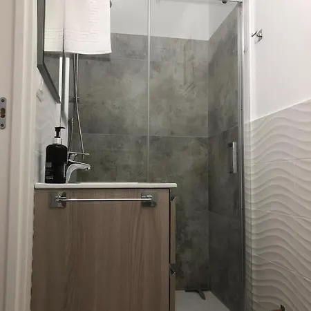 Casa Adragna Кустоначи